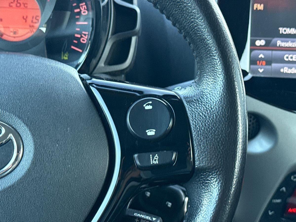 TOYOTA Aygo II 2014 - Aygo 5p 1.0 x-play my15