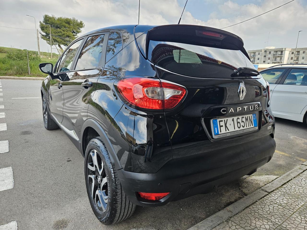 Renault Captur 1.5dci 66kw 90cv FULL NEOPATENTATI