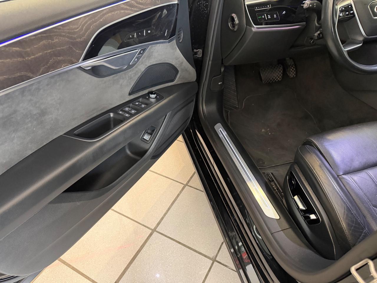 AUDI A8 4A SERIE (2017) A8 50 TDI 3.0 QUATTRO TIPTRONIC (210 KW) Valore di listino: € 108200
