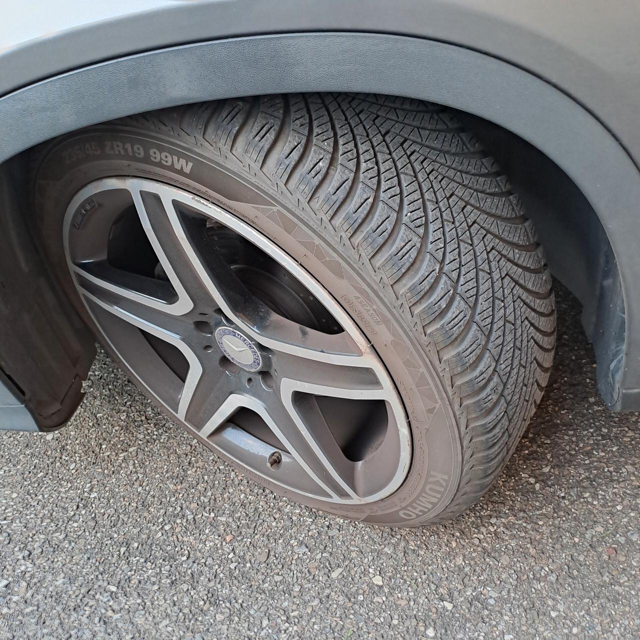 Mercedes GLA UNICO PROPRIETARIO - Full Optional