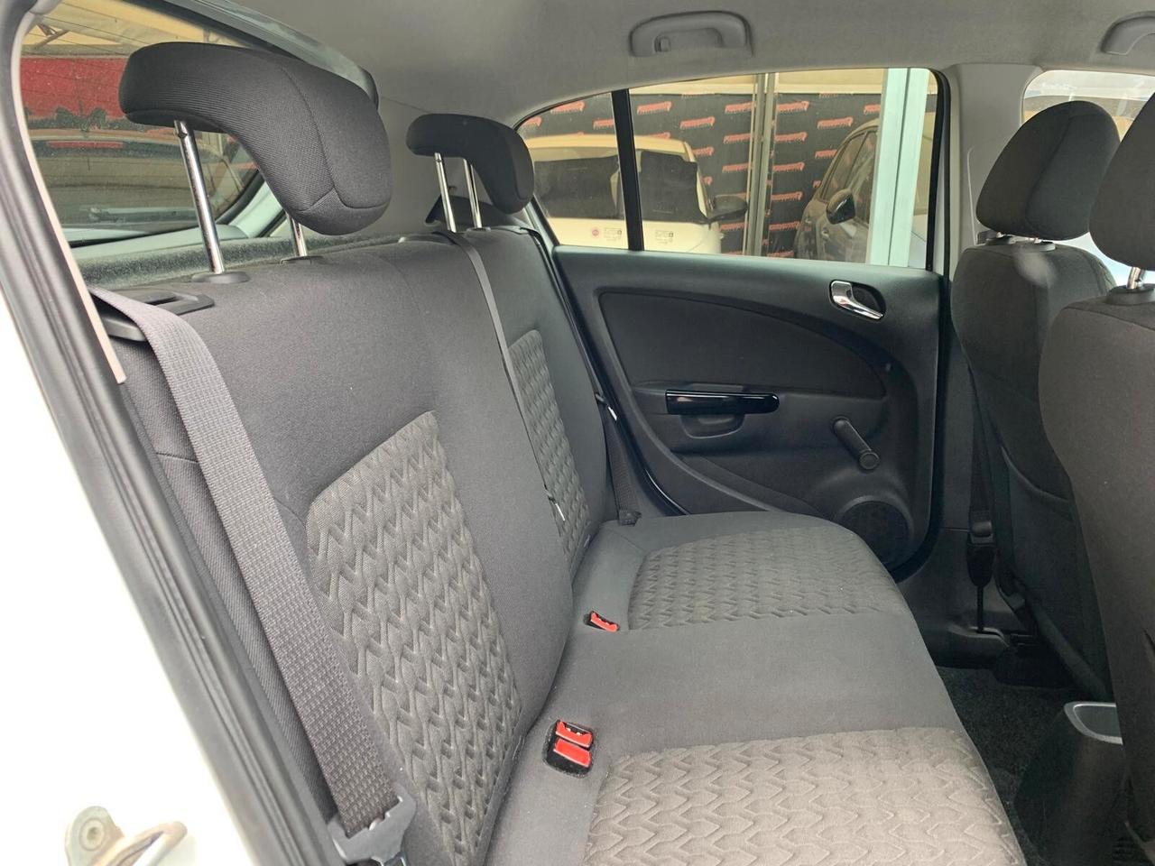 Opel Corsa 1.2 5 porte Sport