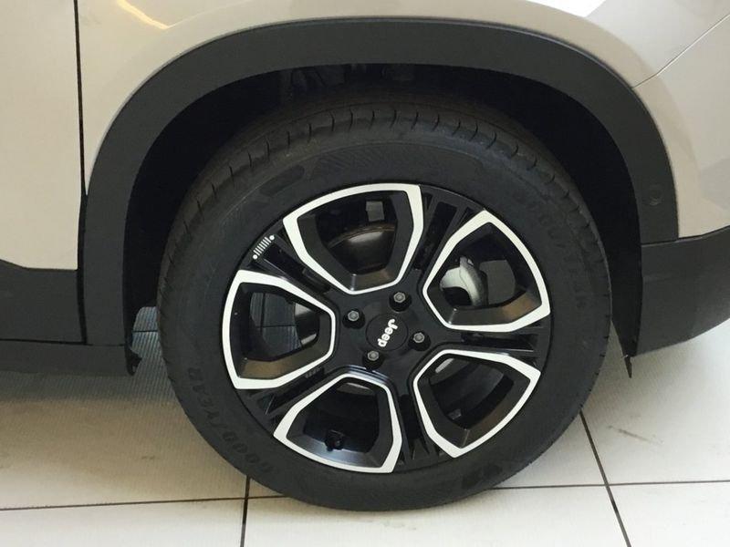 Jeep Avenger 1.2 Turbo MHEV Summit my25
