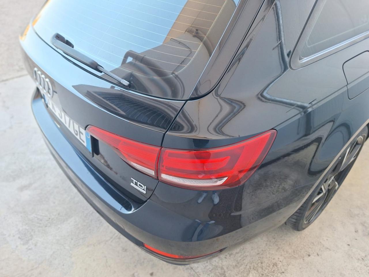 Audi A4 2.0 TDI 150 CV quattro Sport