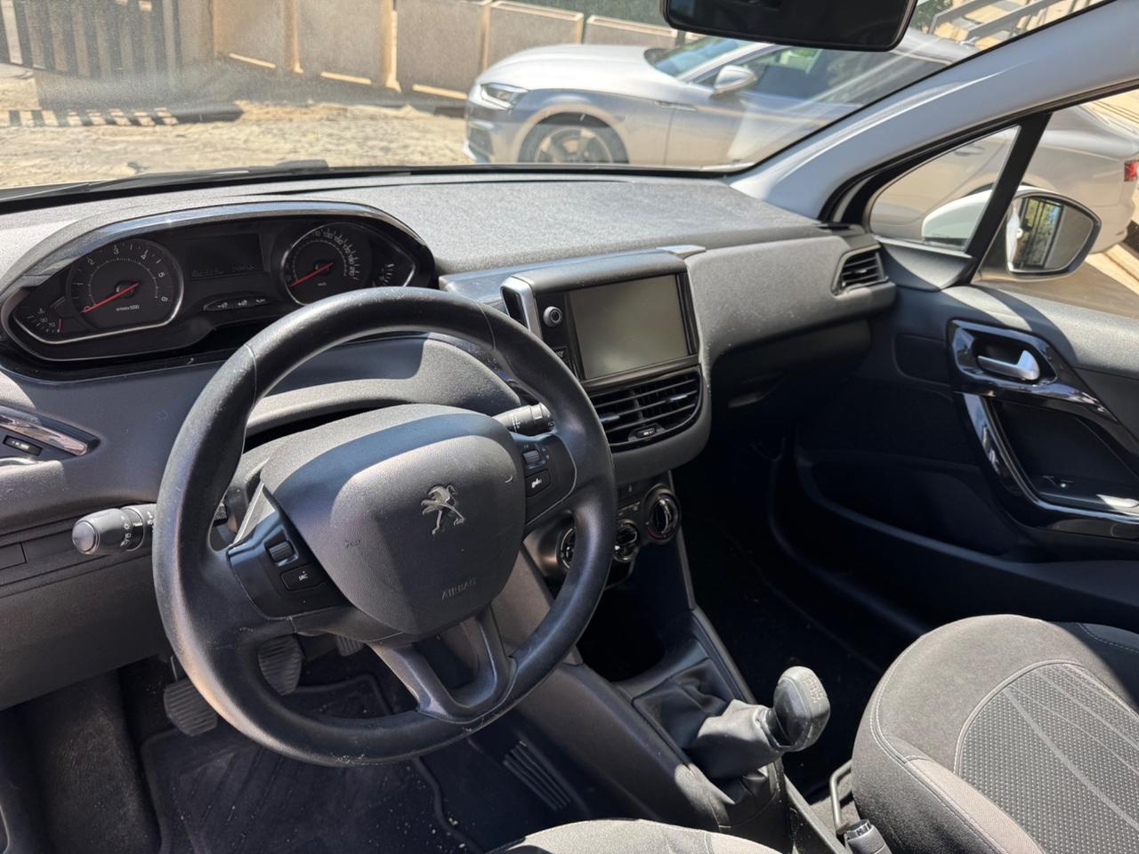 Peugeot 208 1.4 HDi 5 PORTE - PERFETTA - 2014