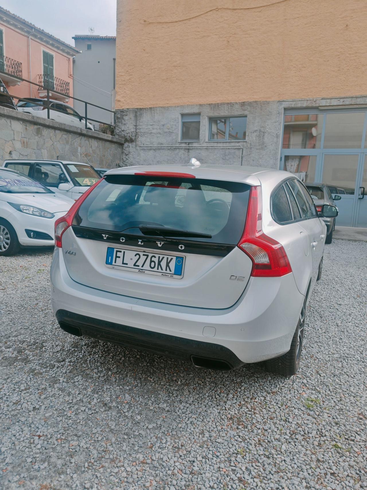 Volvo v60 17' autocarro iva esposta