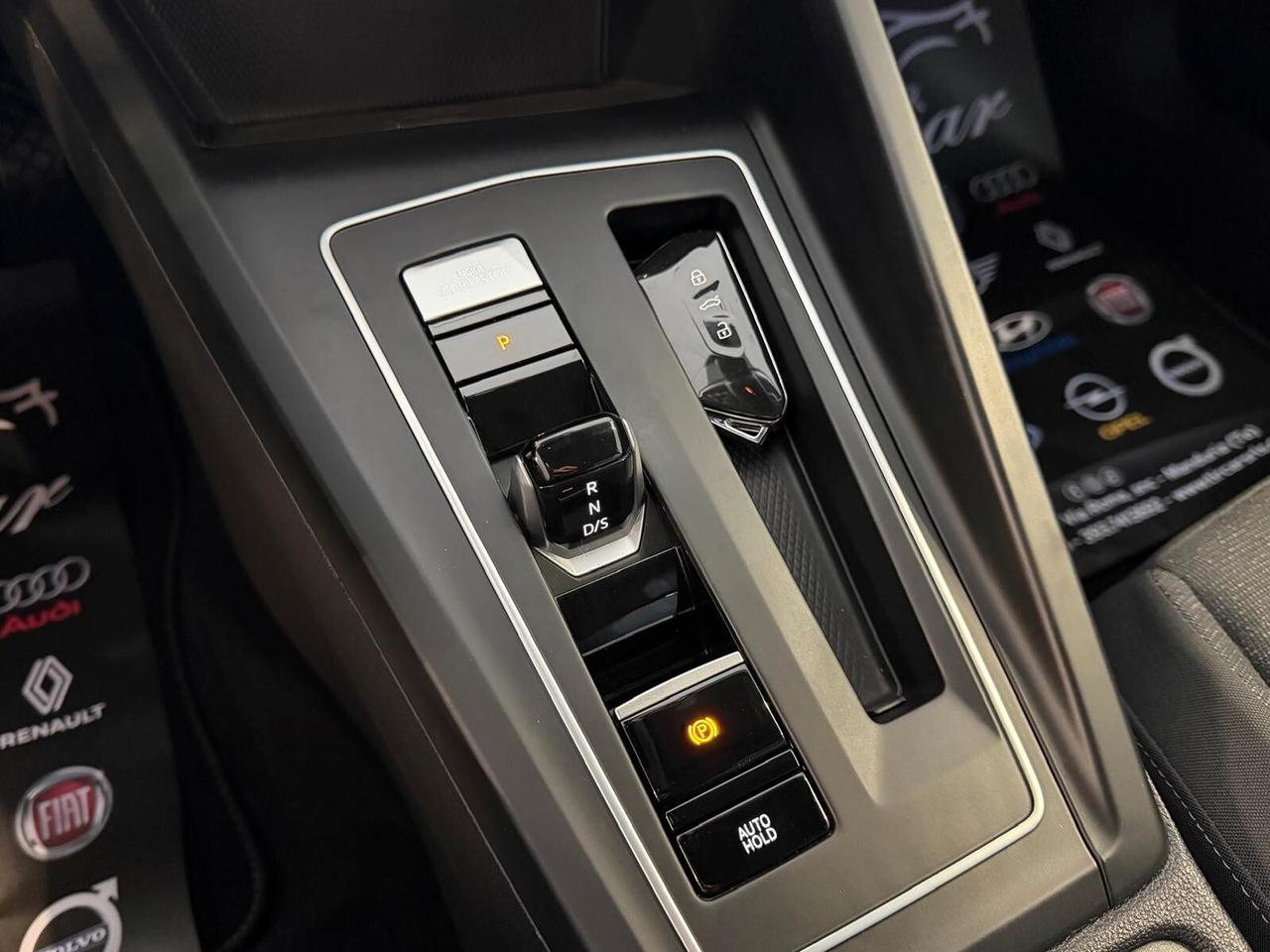 VOLKSWAGEN GOLF VIII STYLE 2.0 TDI 115CV CARPLAY OK NEOPATENTATI ANNO 2022