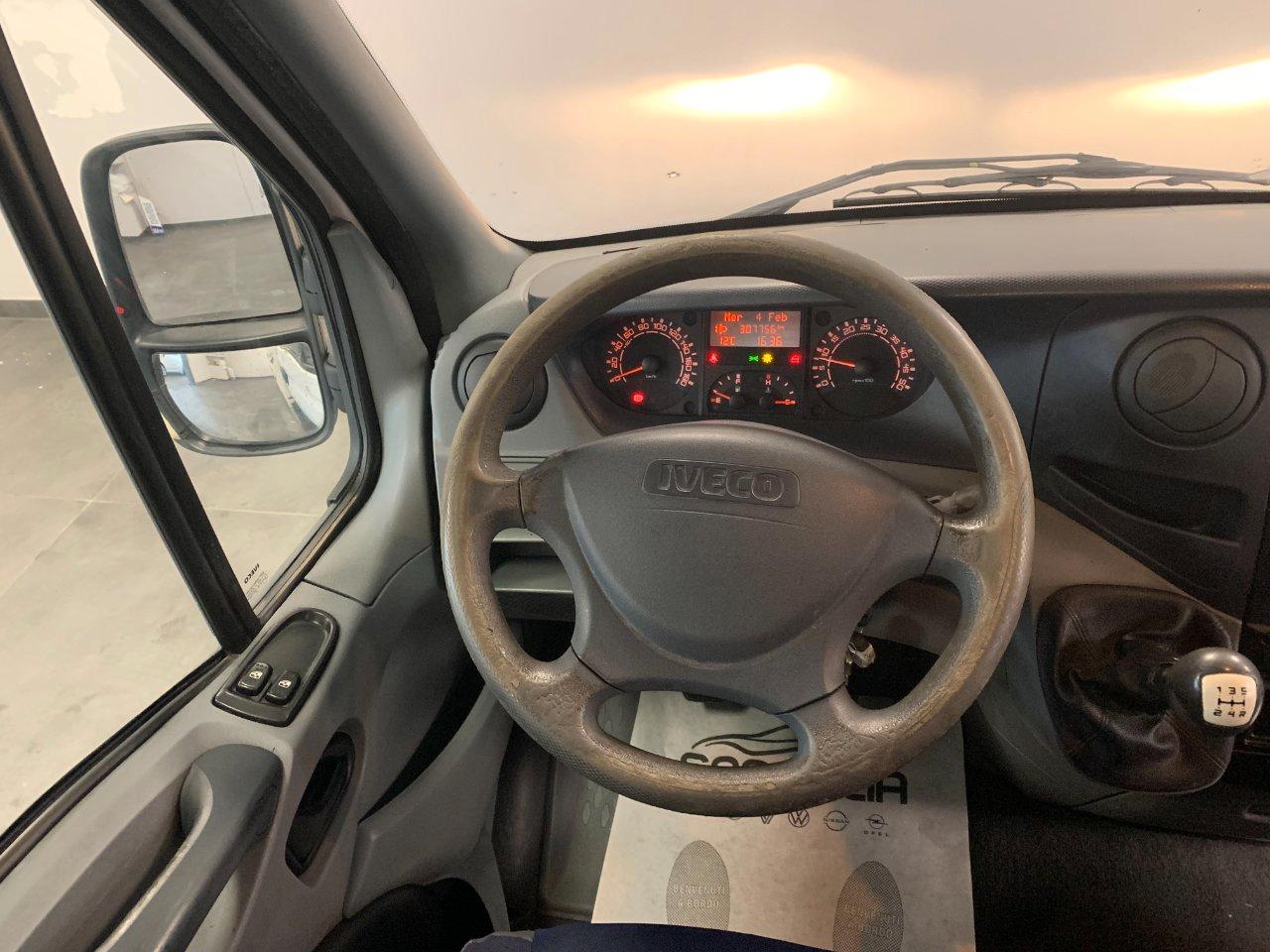 IVECO Daily Cassone Fisso 35 C 12 3 Posti