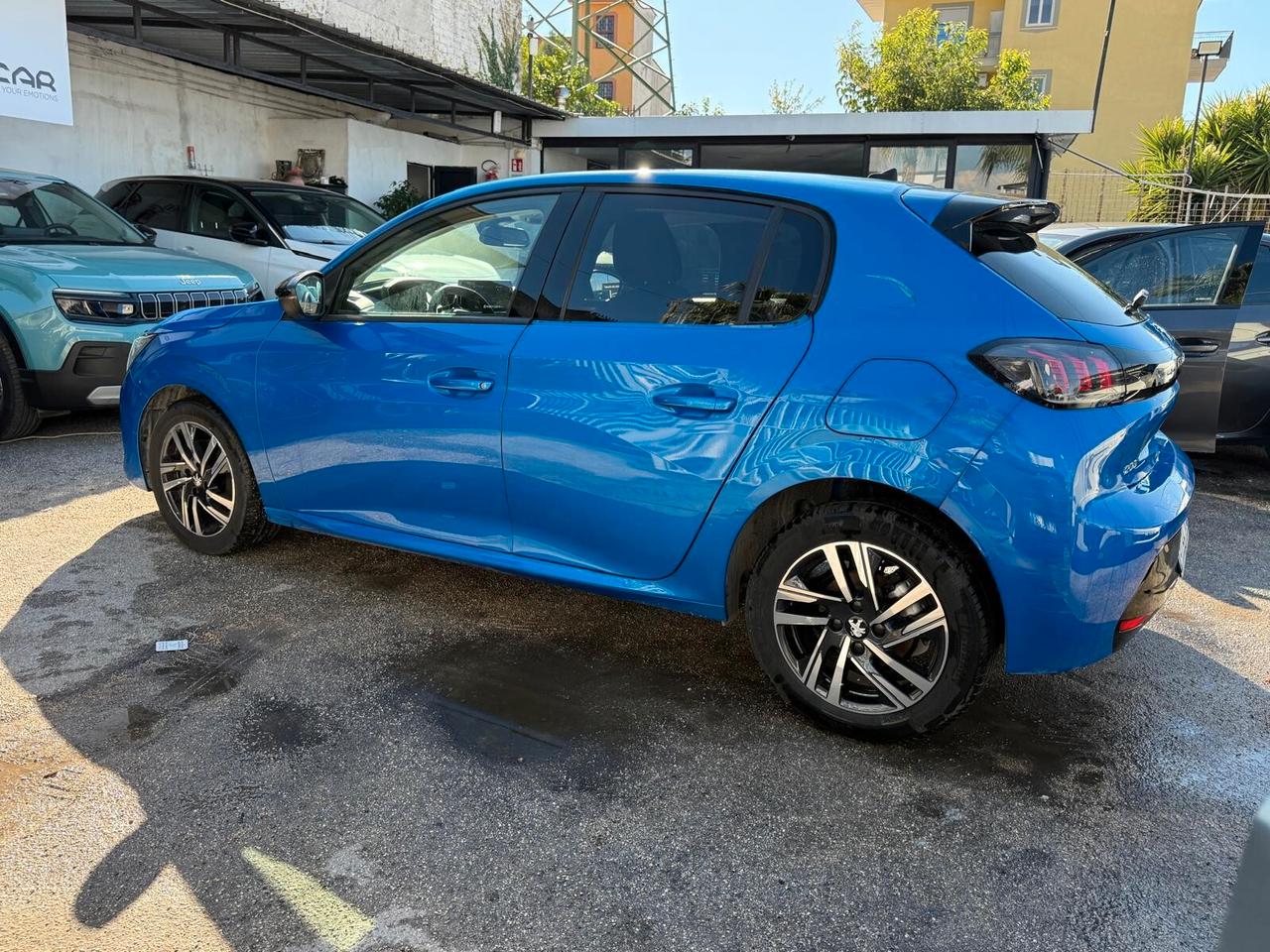 Peugeot 208 2023 PureTech 100CV Stop&Start Allure Pack