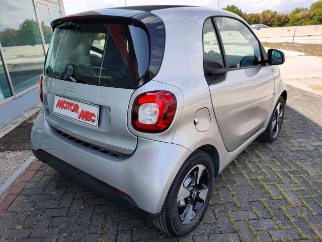 smart forTwo Fortwo eq Passion 4,6kW Ok per neopatentati