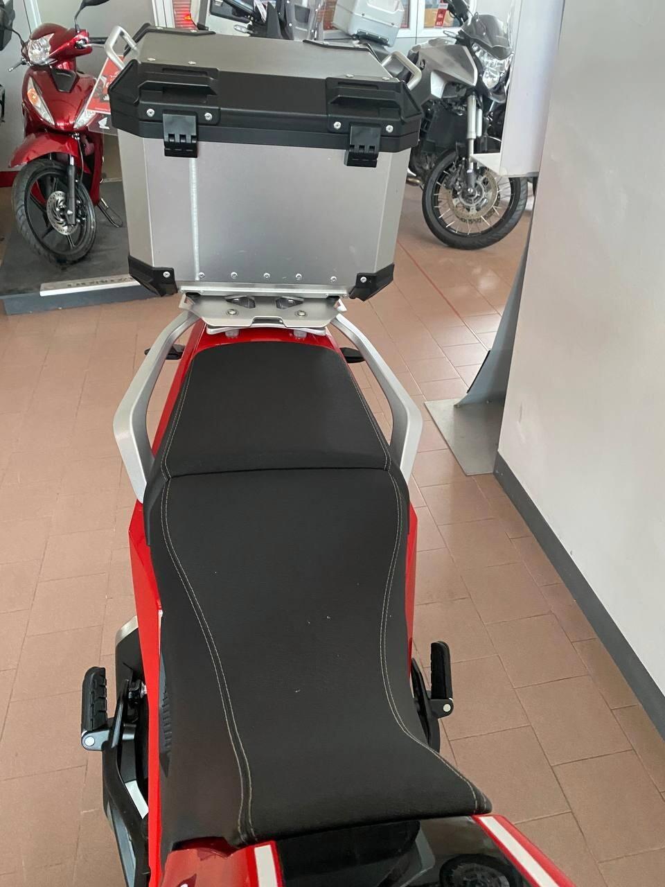 Moto Morini X-Cape 649