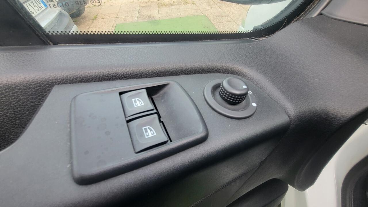 Renault Trafic T27 2.0 DCi 120CV PC-TN