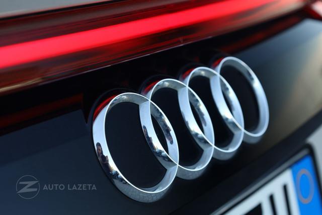 AUDI Q8 45 TDI quattro Sline tiptronic Sport