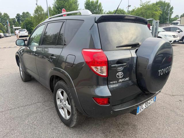 TOYOTA RAV 4 MY23 RAV4 2.2 D-4D 177 CV Luxury senza lavoro da fare