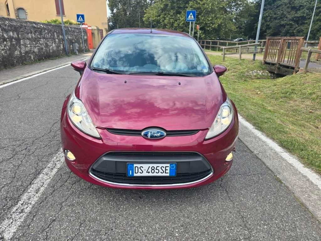 FORD FIESTA 1,2 BENZINA- TITANIUM- OK NEOPATENTATI-