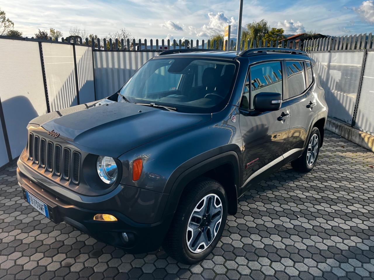 Jeep Renegade 2.0 Mjt 170CV 4WD Active Drive Low Trailhawk