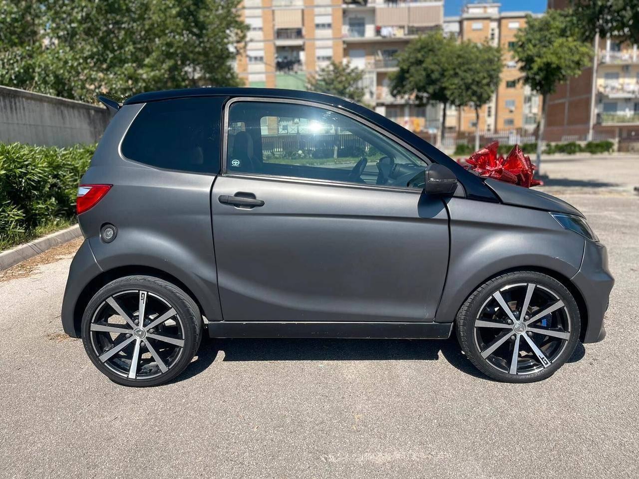 Minicar Aixam GTO Carbon look Pronta Consegna