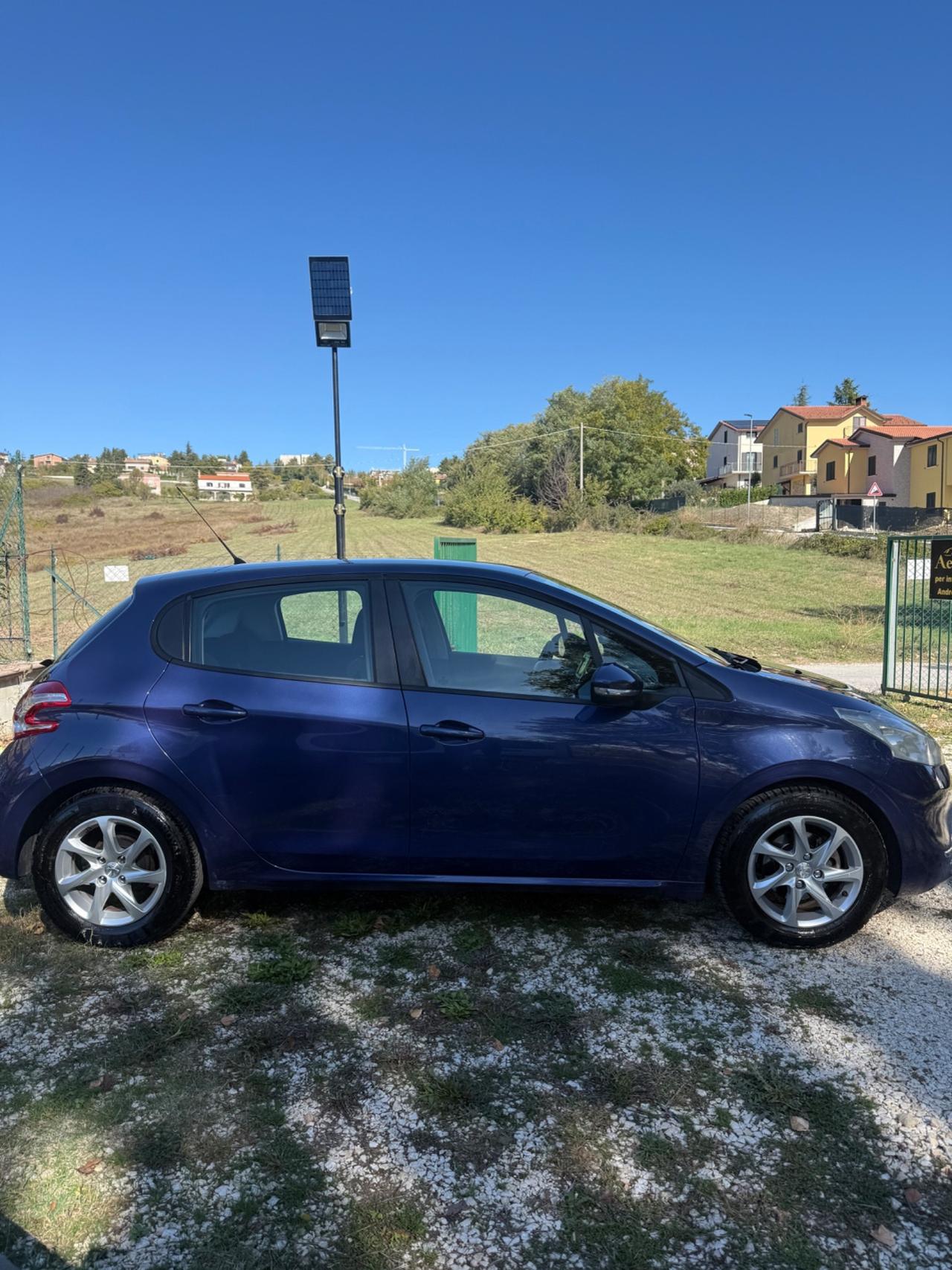 Peugeot 208 1.4 HDi 68 pari al nuovo