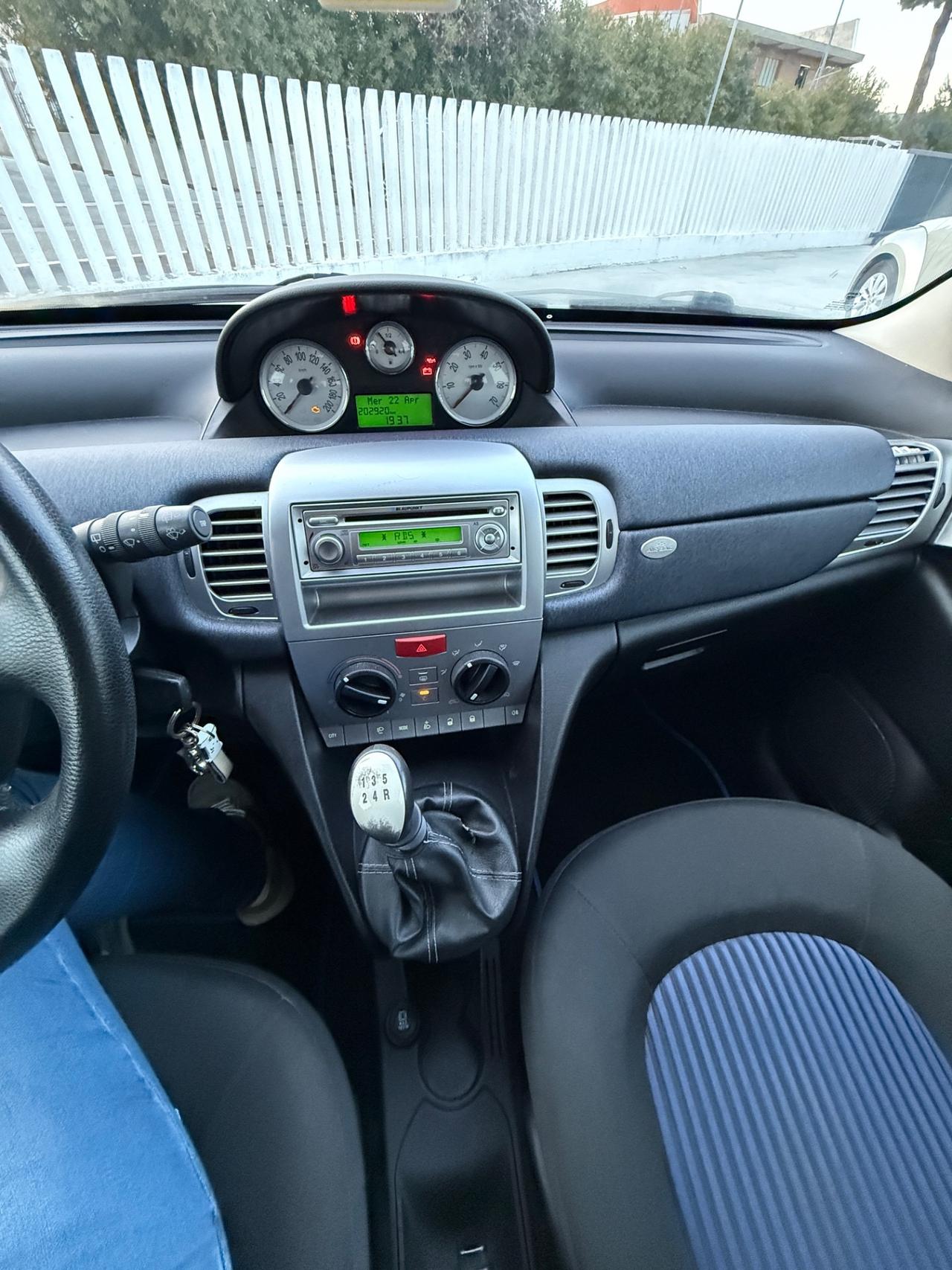 Lancia Ypsilon 1.2 Oro