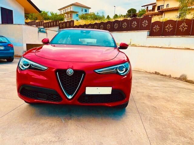 Alfa Romeo Stelvio 2.2 Q4 210 CV PELLE NAVI BAULE ELETTR.