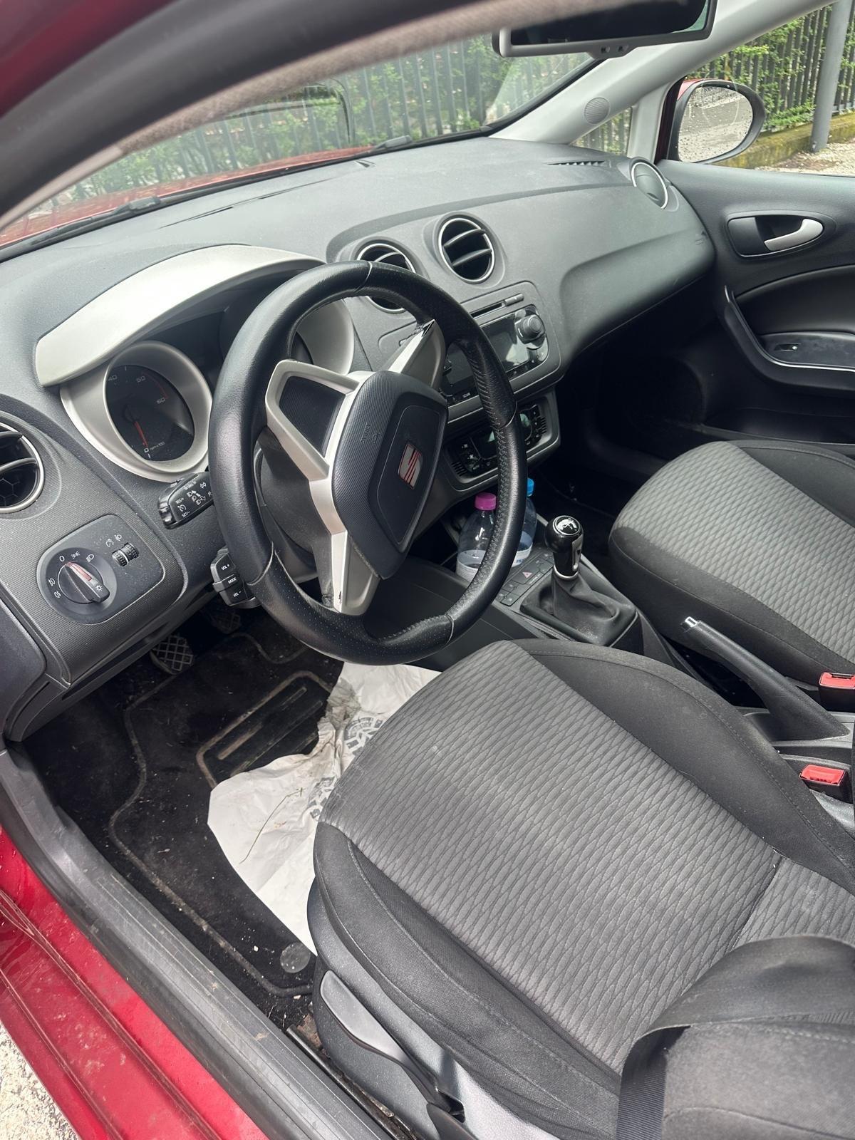 Seat Ibiza ST 1.6 TDI CR DPF Style SI NEOPATENTATI