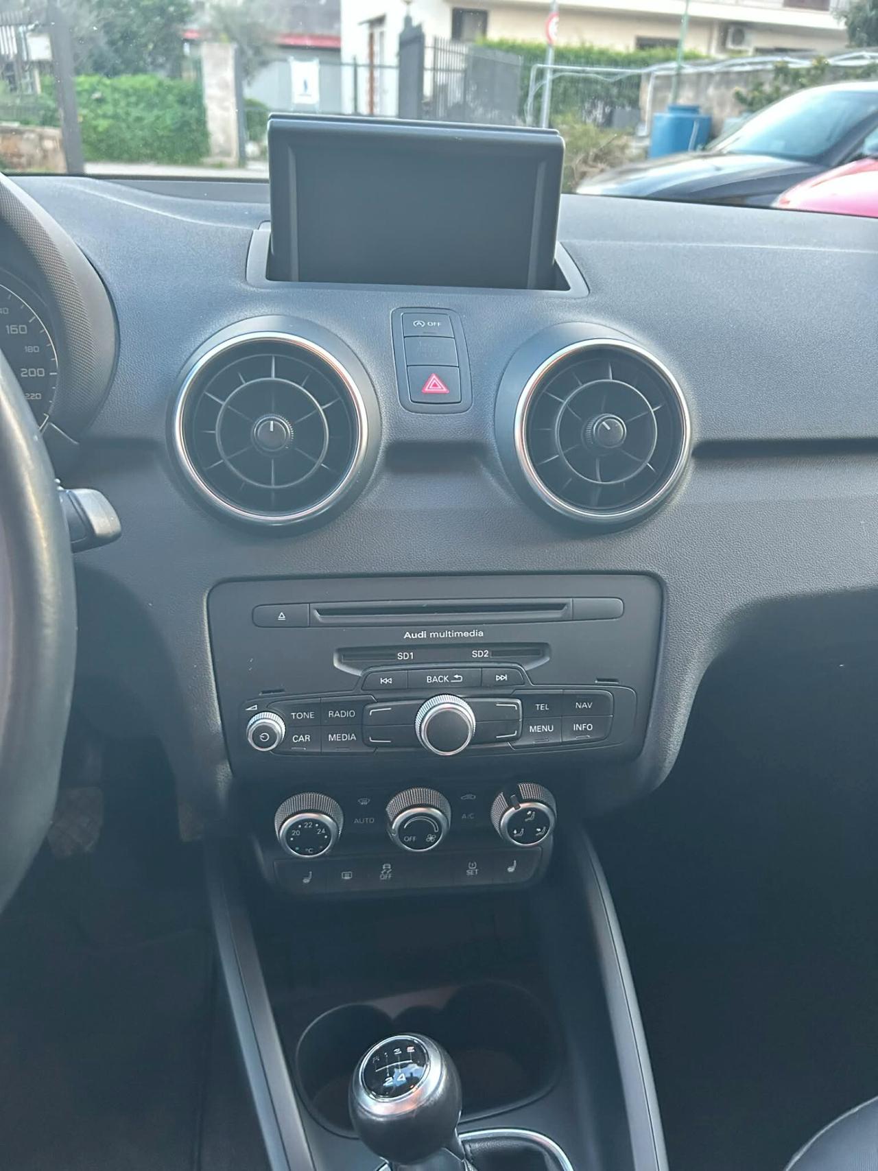 AUDI A1 1.6 TDI 90CV AMBITION 2015 BI-XENON