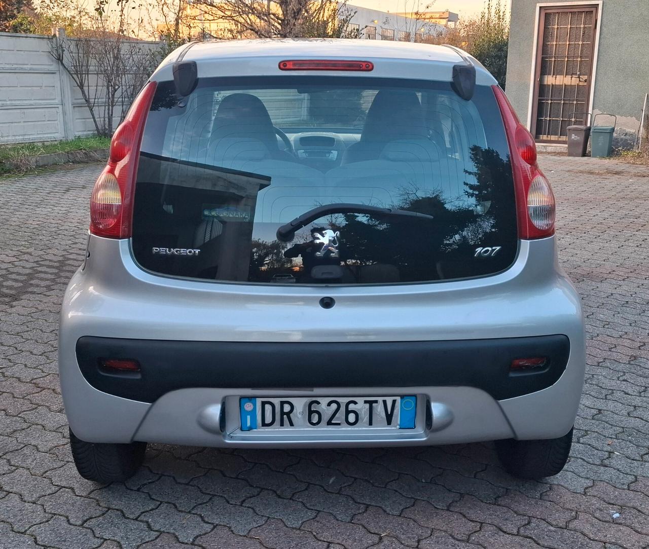 Peugeot 107 1.0 68CV 5p. Allure