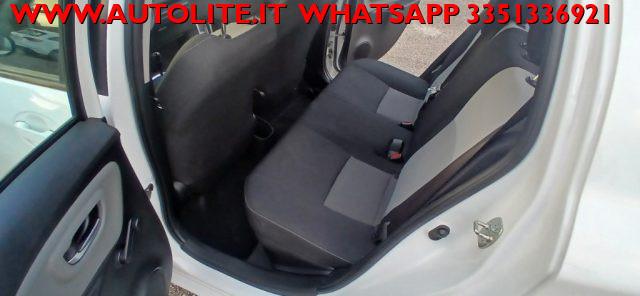 TOYOTA Yaris 1.5 Hybrid 5 porte Business