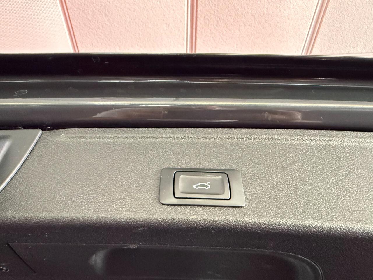 Audi A4 40 TDI quattro S tronic Business
