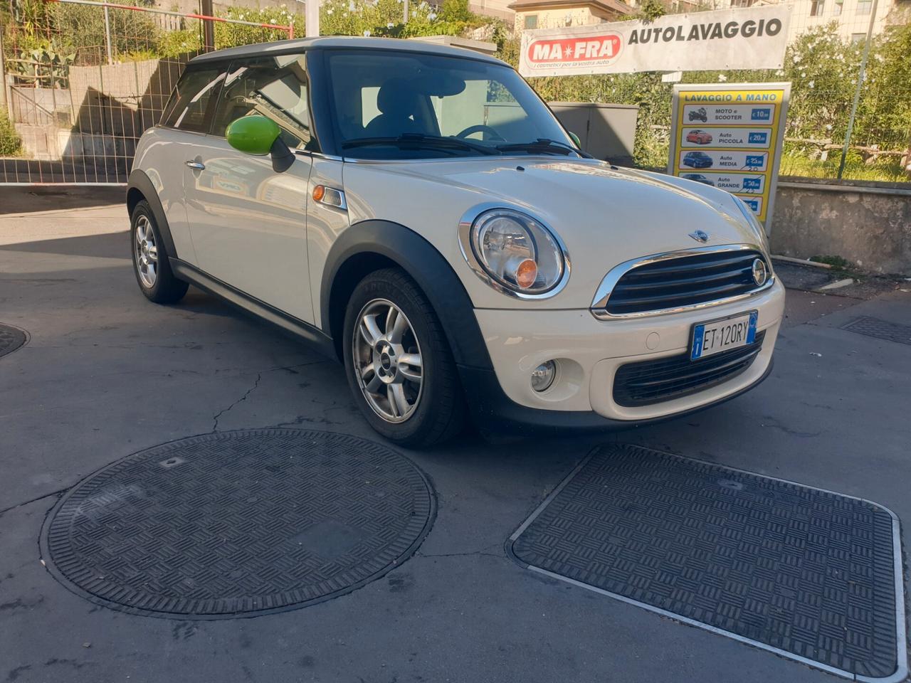 Mini 1.6 16V One (55kW)