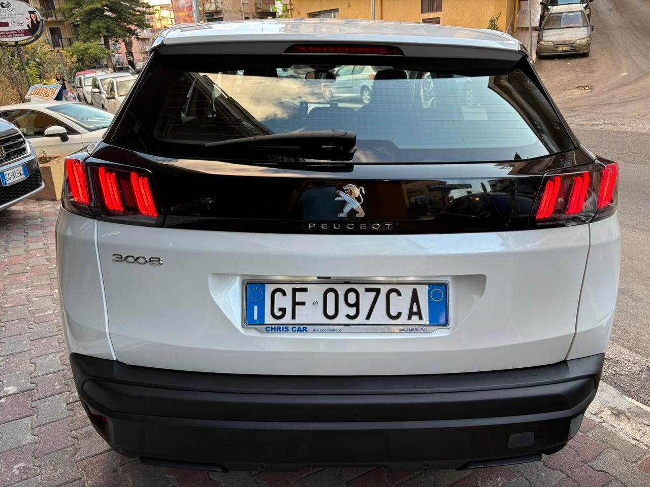 Peugeot 3008 BlueHDi 130 S&S EAT8 Active Pack