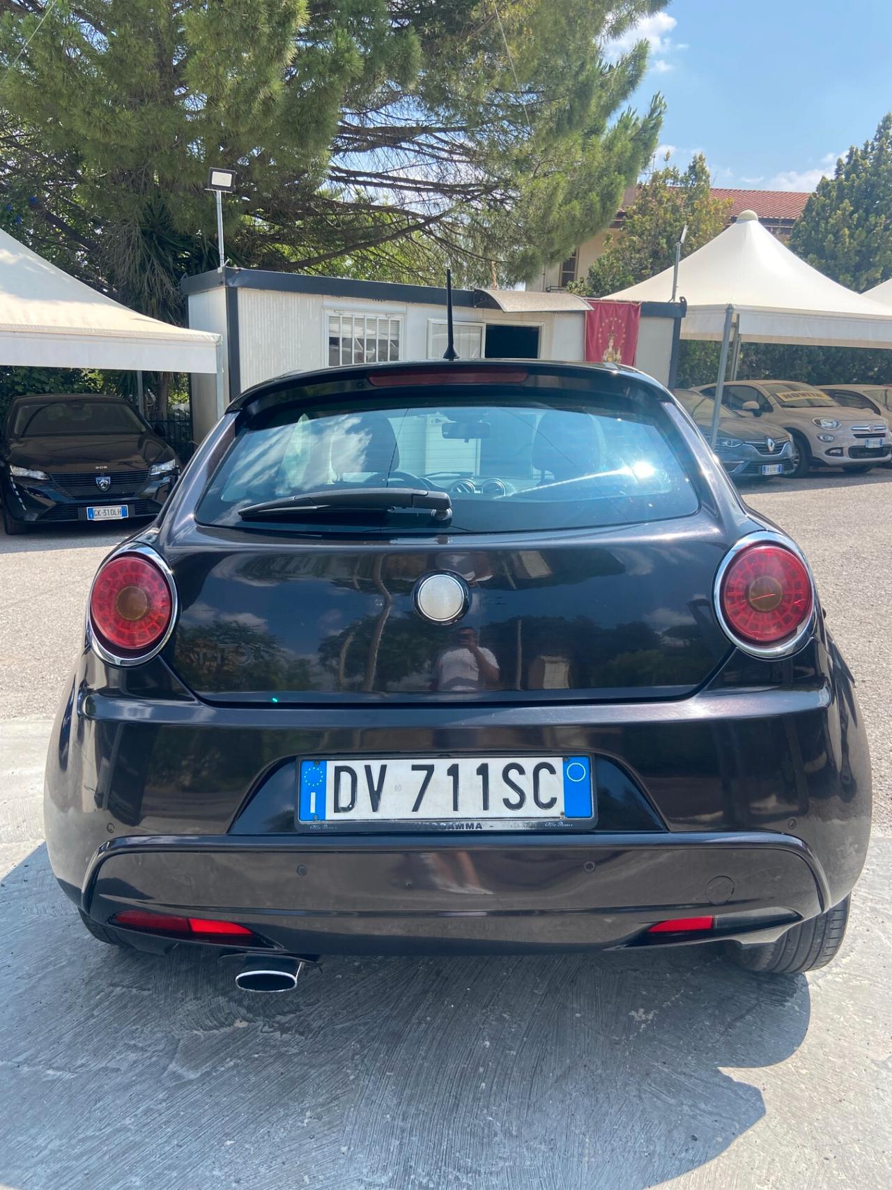 Alfa Romeo MiTo 1.6 JTDm 16V Distinctive Sport Pack