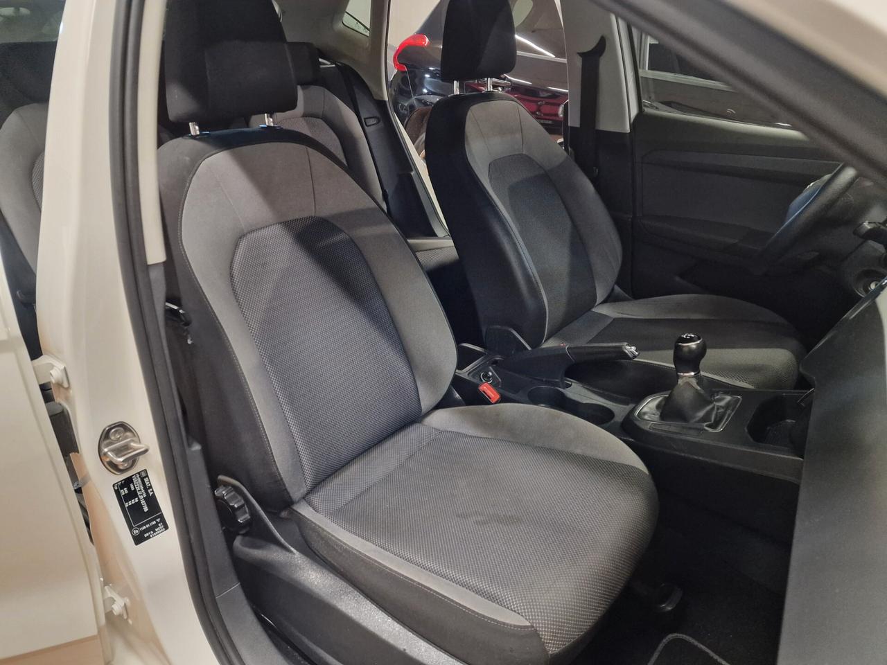 Seat Ibiza 1.0 TGI 5 porte FR, ok neopatentati