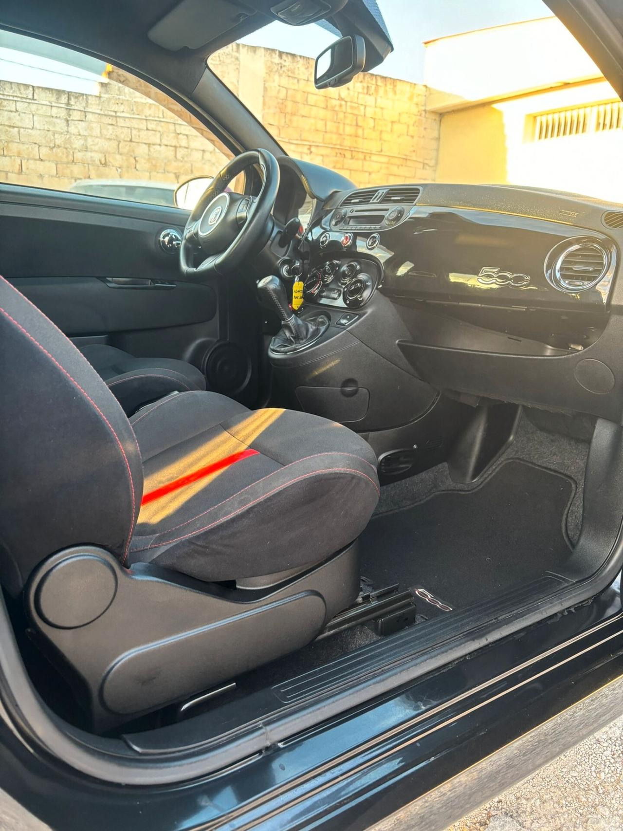 Abarth 500 1.4 Turbo T-Jet Custom