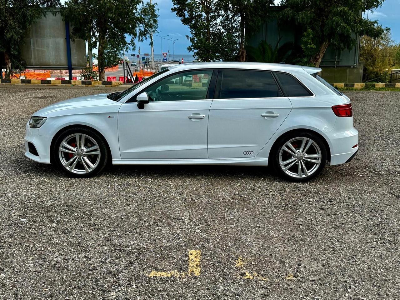 AUDI A3 30 TDI S TRONIC S LINE EDITION