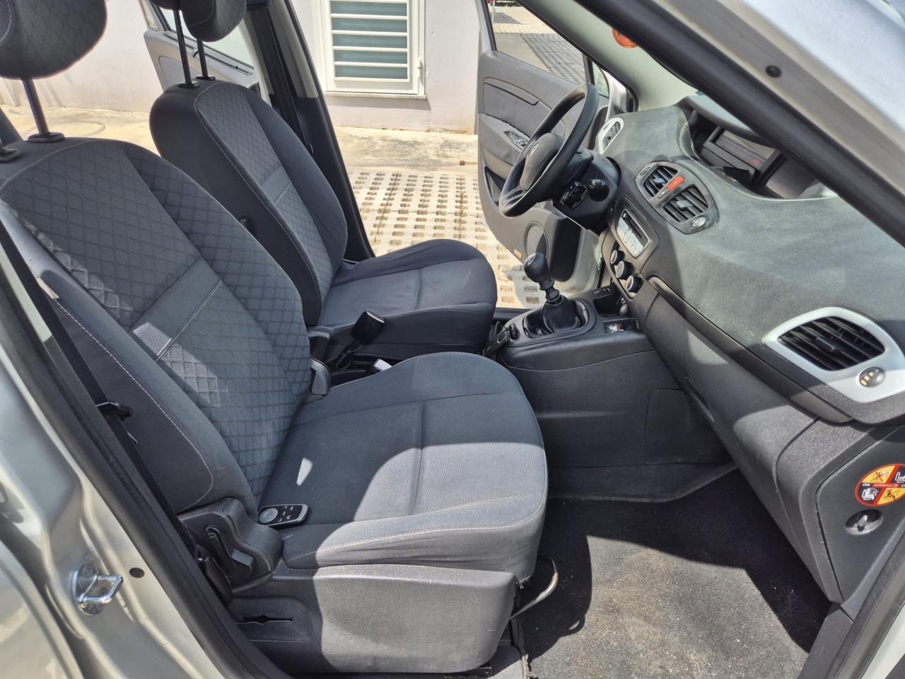 Renault Scenic Scénic X-Mod 1.5 dCi 105CV Confort