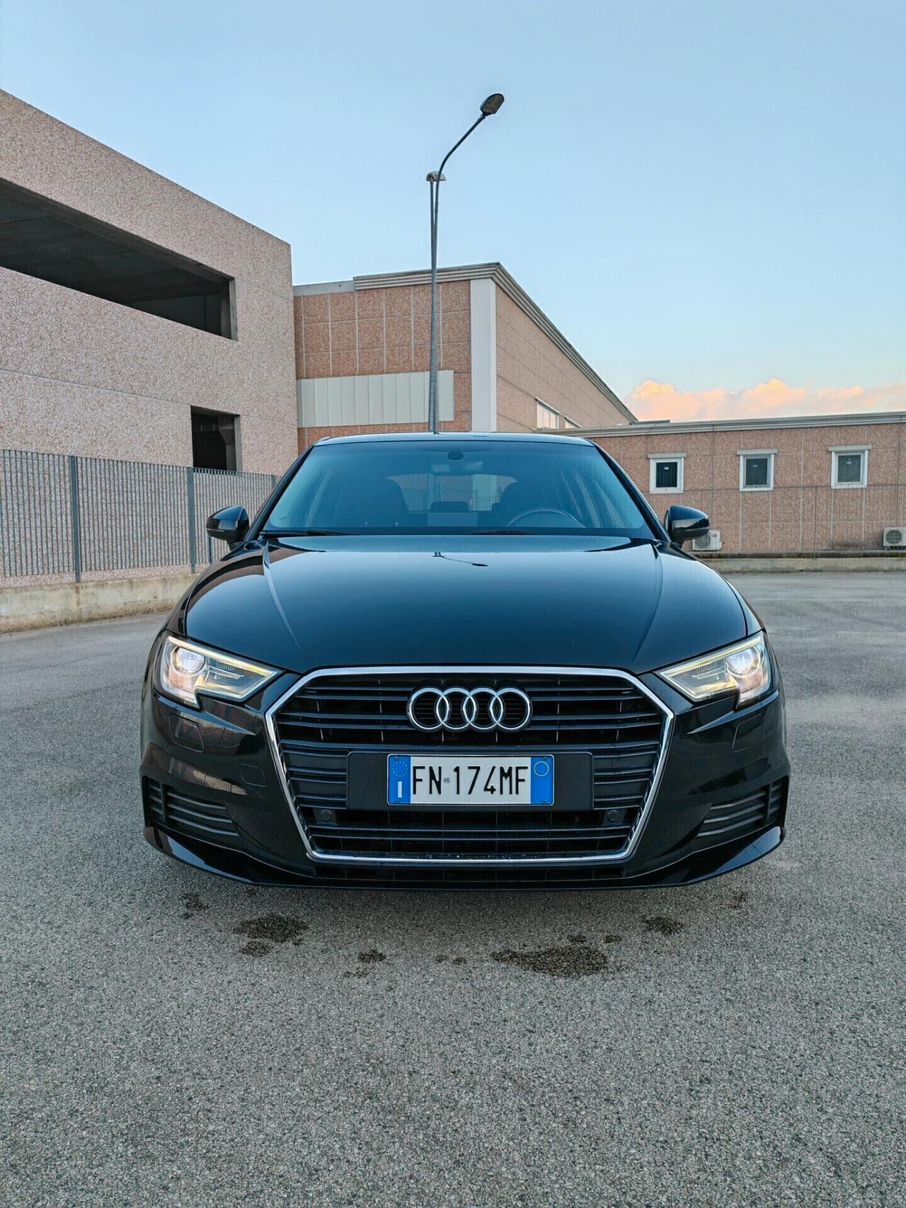 Audi A3 SPB 1.6 TDI 116 CV S tronic Sport