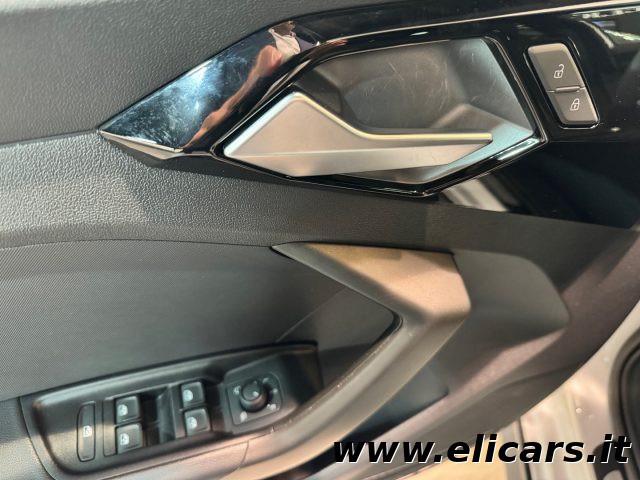 AUDI A1 25 TFSI S LINE