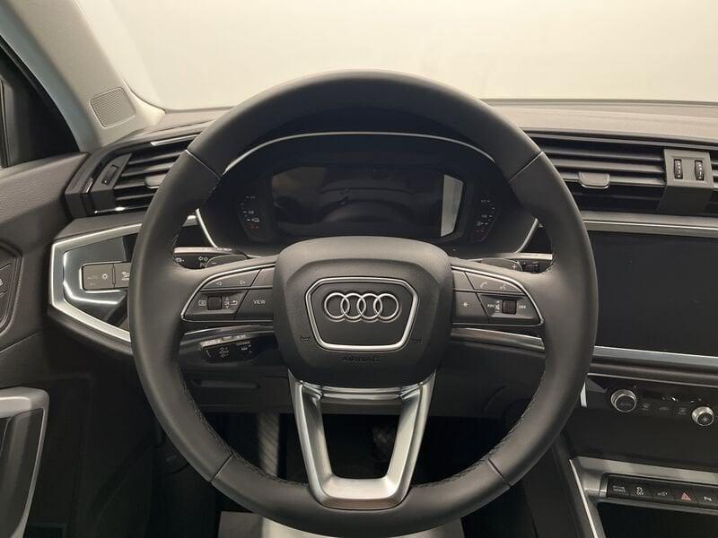 Audi Q3 Audi Sportback Business Plus 45 TFSI e 180(245) kW(CV) S tronic