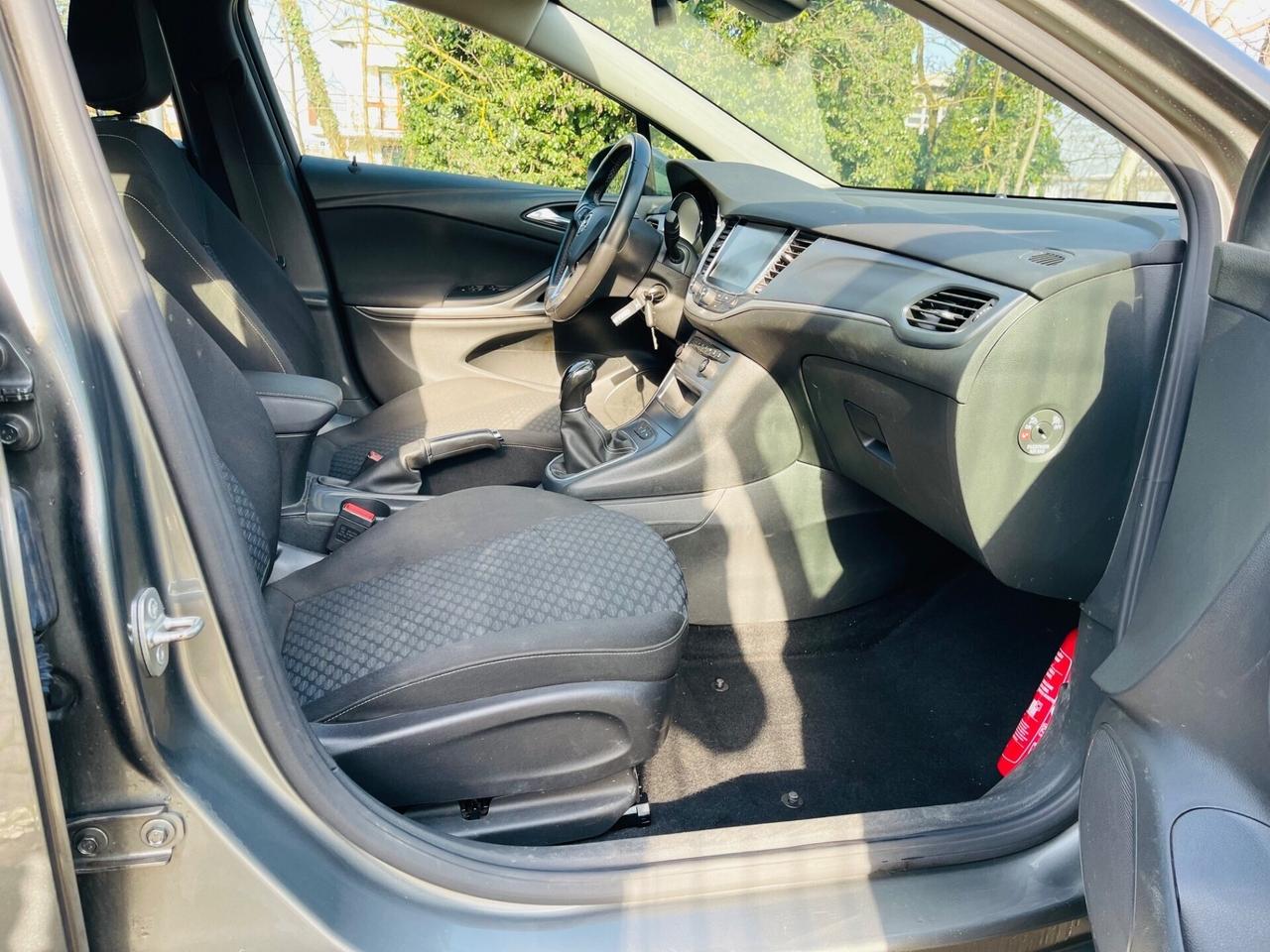 Opel Astra 2019 - DIESEL 1.6 EURO 6d OK PERMUTE