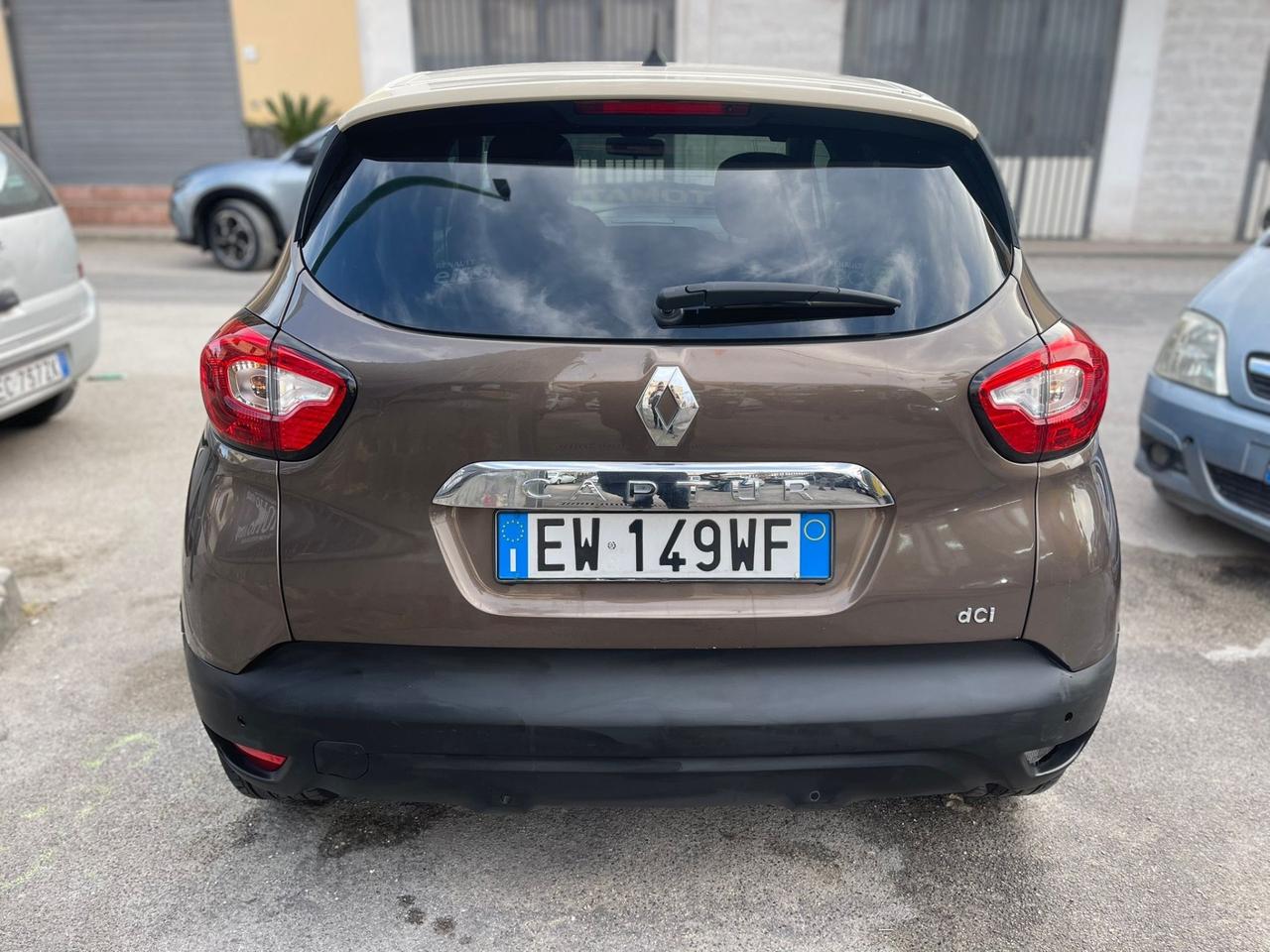 Renault Captur 1.5 Diesel cambio Automatico – Anno 2015