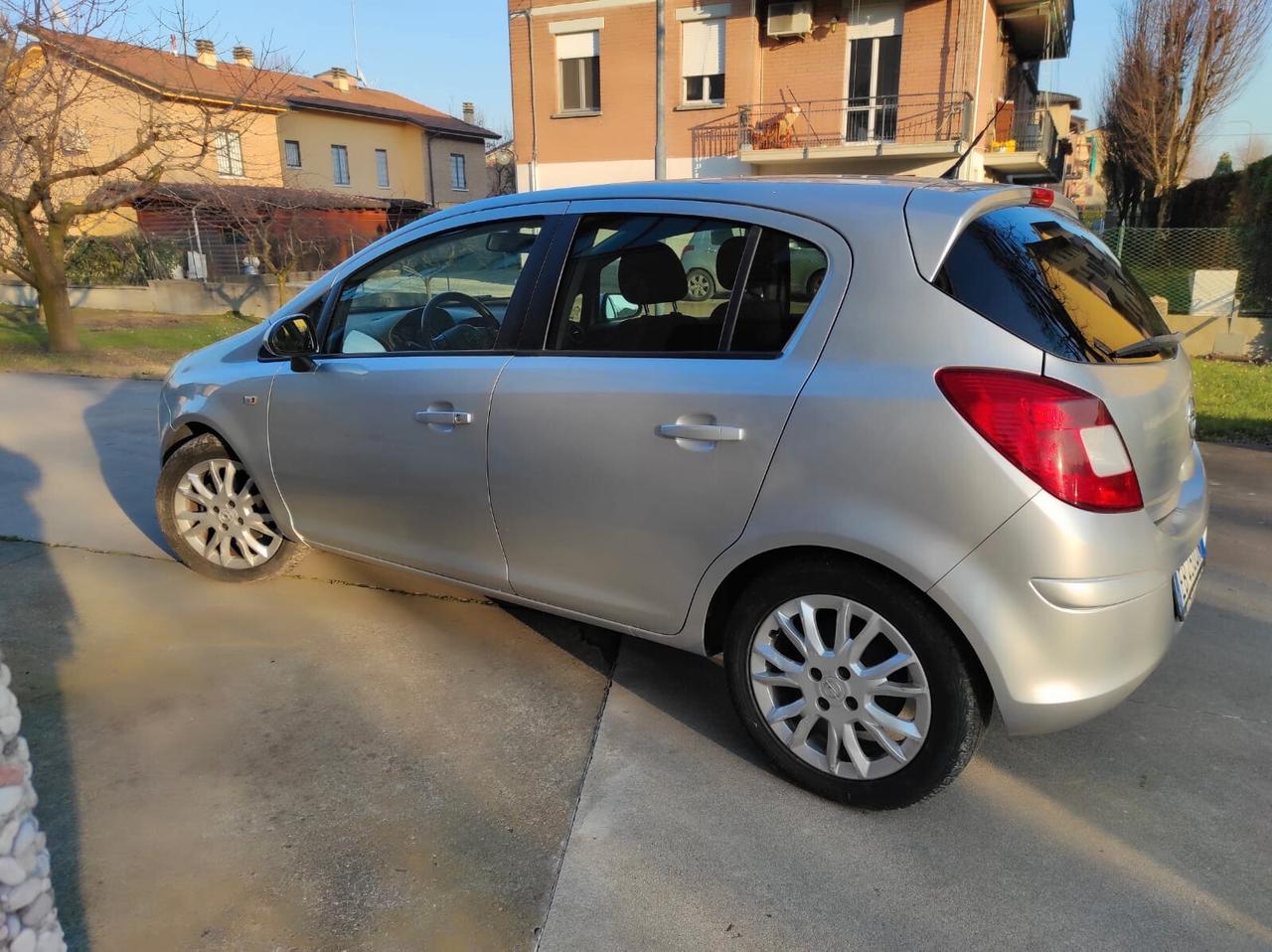 Opel Corsa 1.2 80CV 5 porte GPL-TECH Edition COSMO