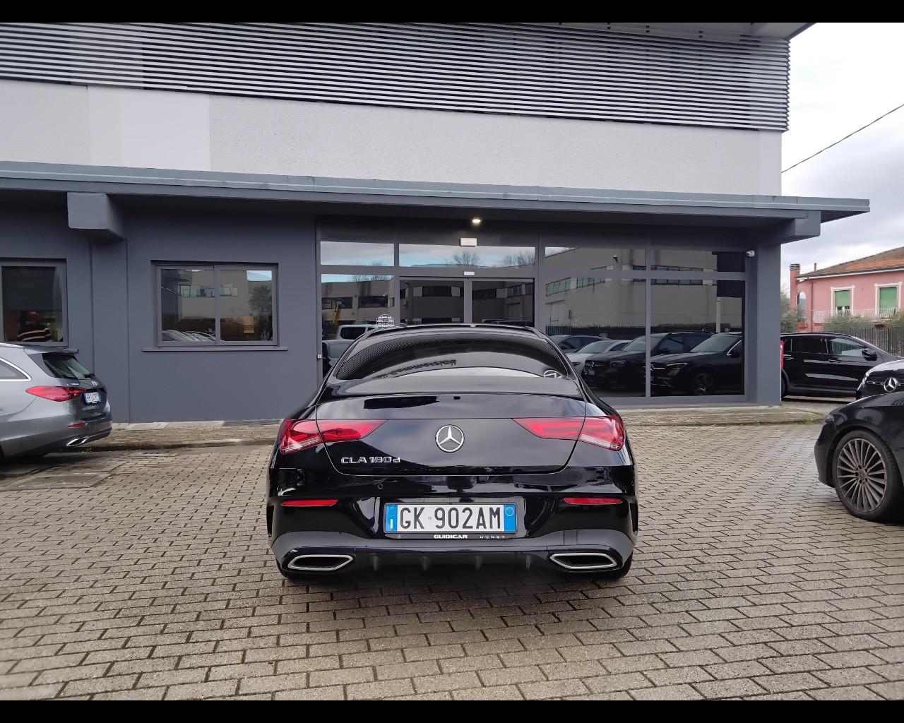 Mercedes-Benz CLA Coupe - C118 - CLA Coupe 180 d Premium auto