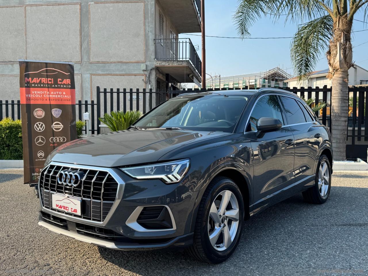 AUDI Q3 35 TDI S tronic Business Advanced