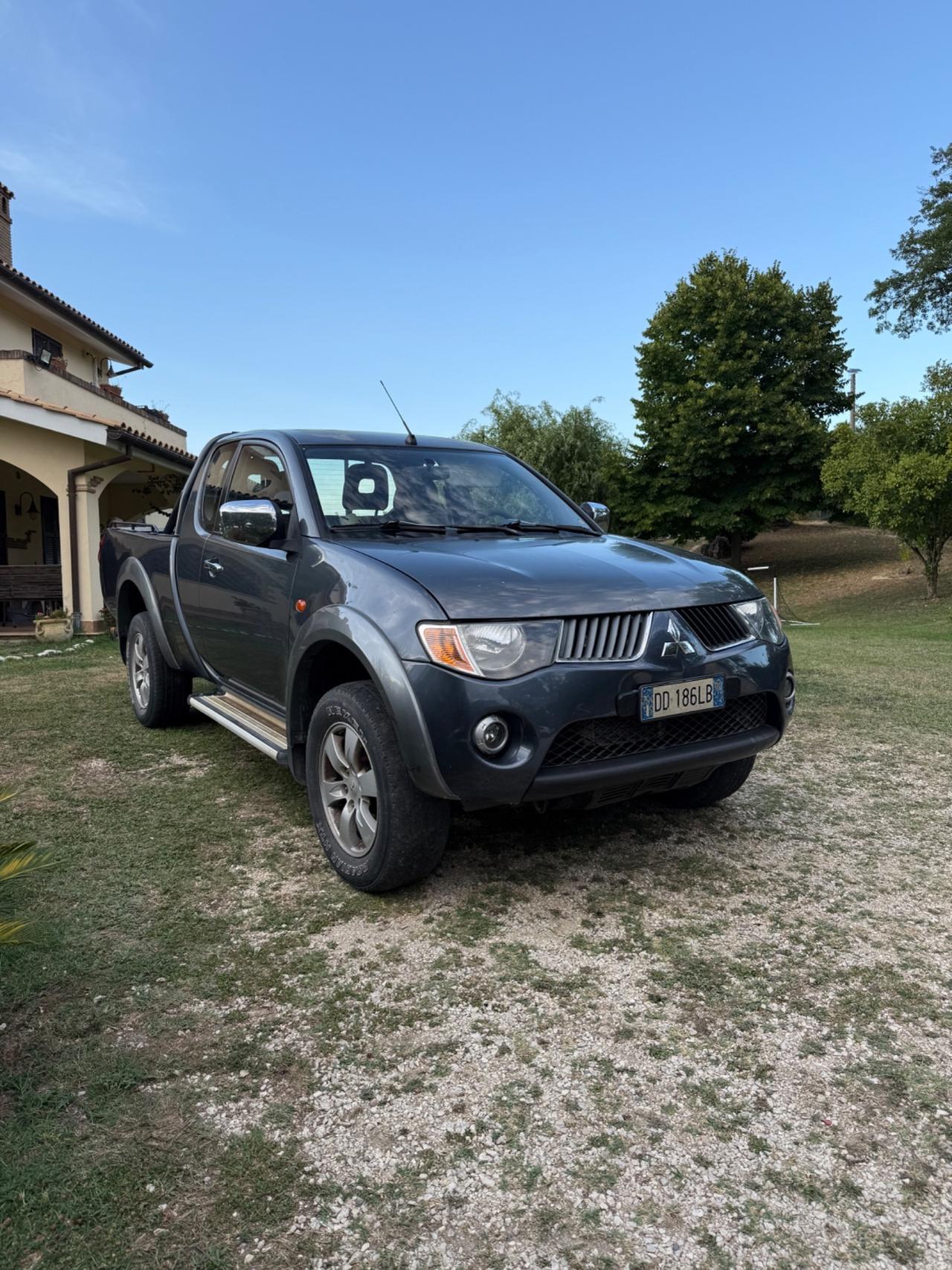 Mitsubishi L200 2.5 DI-D/136CV Single Cab Inform