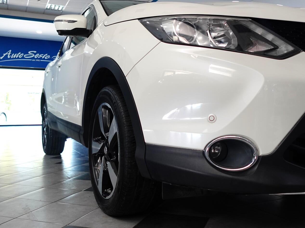 Nissan Qashqai 1.6 DCI 130 CV 4WD 360
