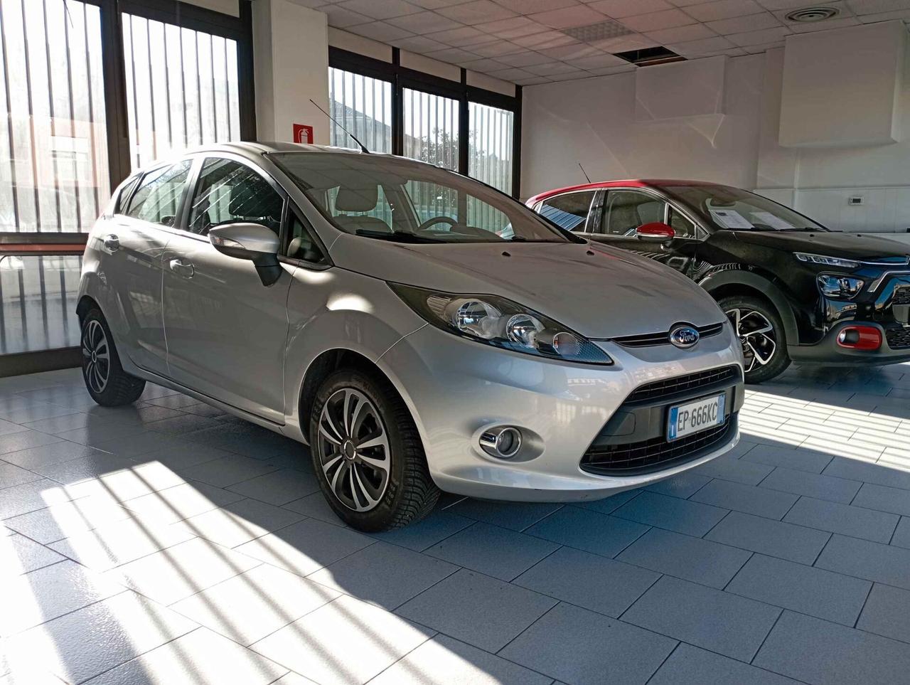 Ford Fiesta Ikon 1.2 60CV 5 porte