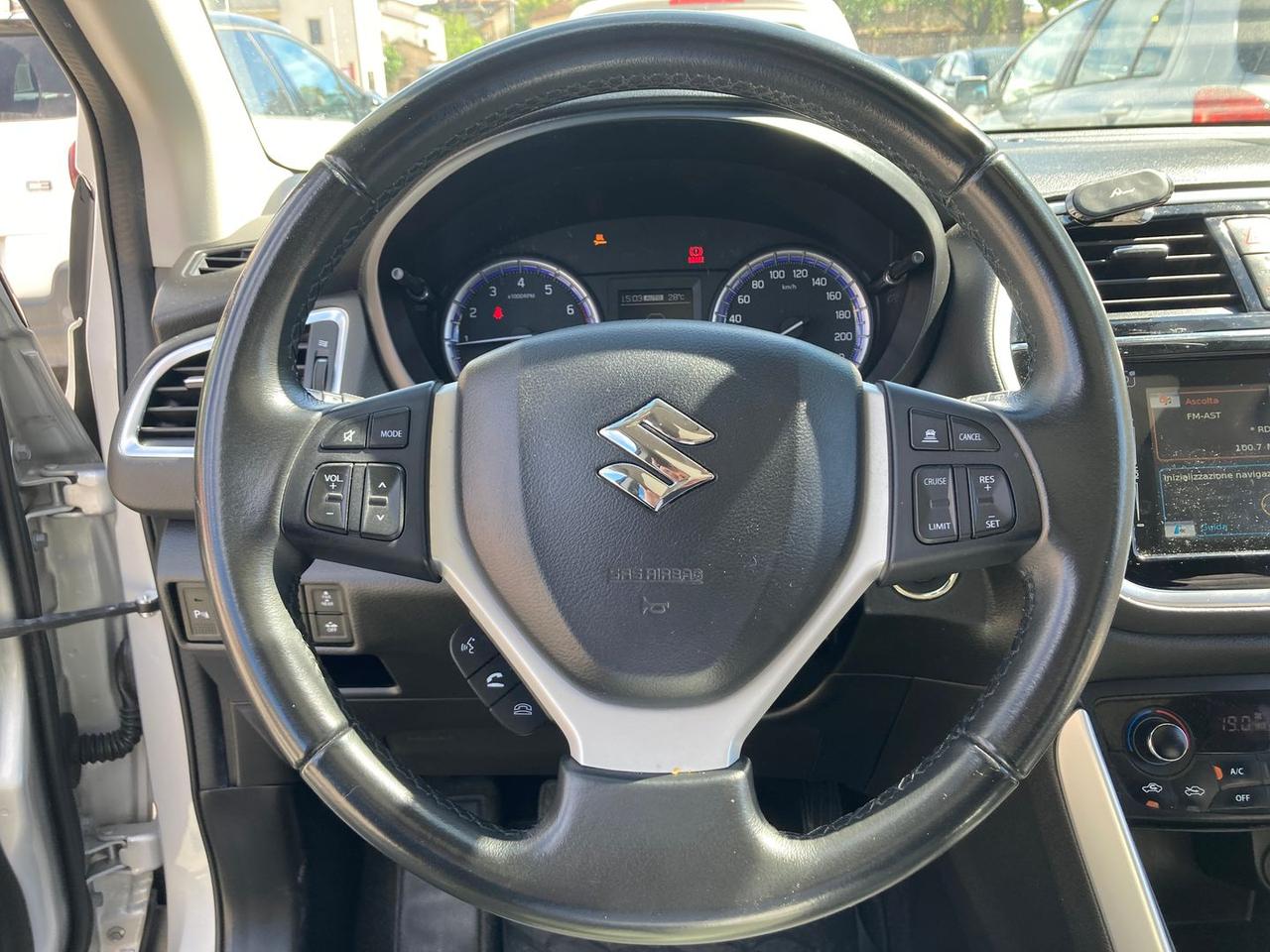 Suzuki SX4 S-Cross / S-Cross 1.4 Boosterjet MHEV Star View