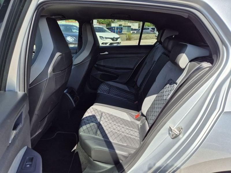 Volkswagen Golf 1.5 etsi evo R-Line 130cv dsg