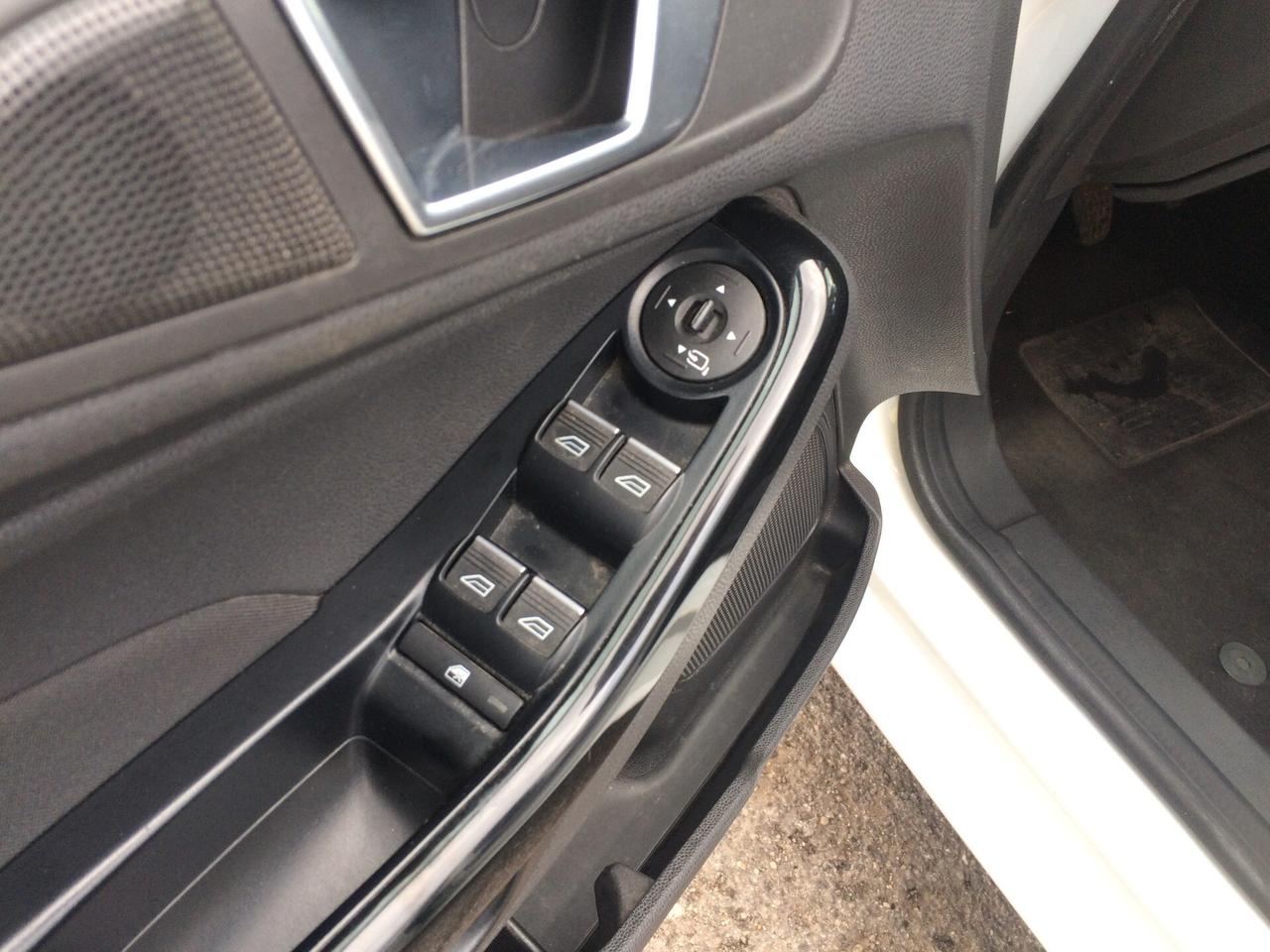 2016 Ford Fiesta 1.4 5p. Bz.- GPL Titanium tagliandata piu bombola gpl revisionata da noi !