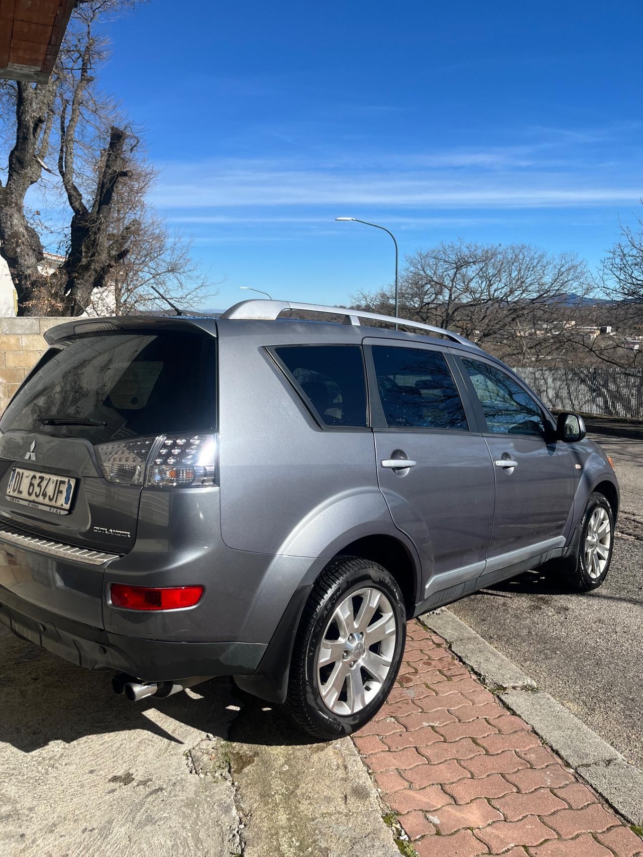 Mitsubishi Outlander 2.0 DI-D Intense DPF